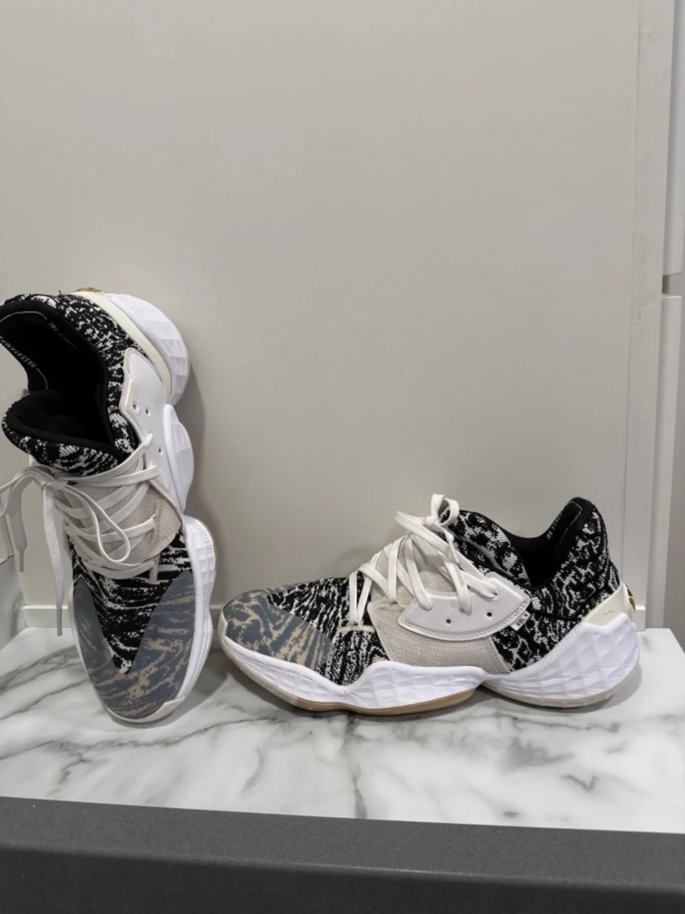 Adidas Harden Vol. 4 